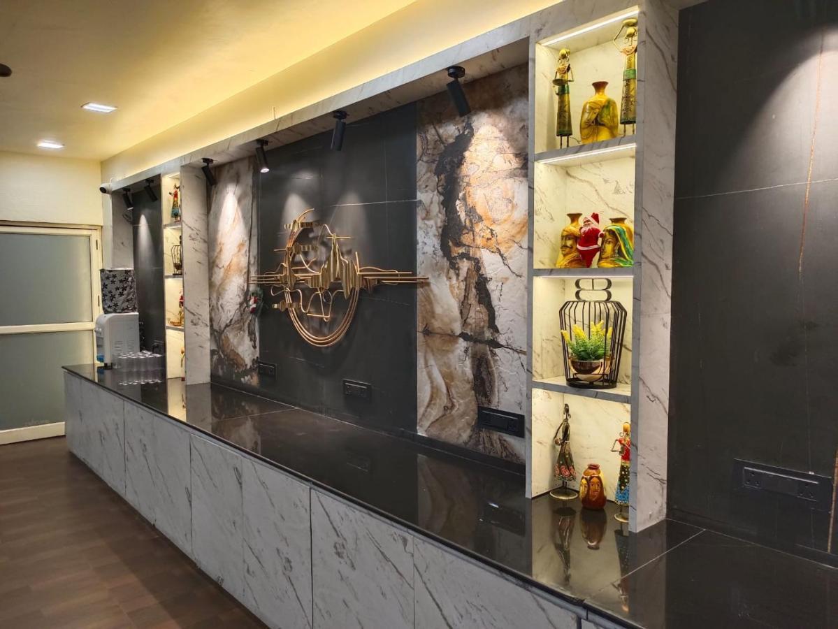 Hotel Sai Miracle Shirdi Bagian luar foto
