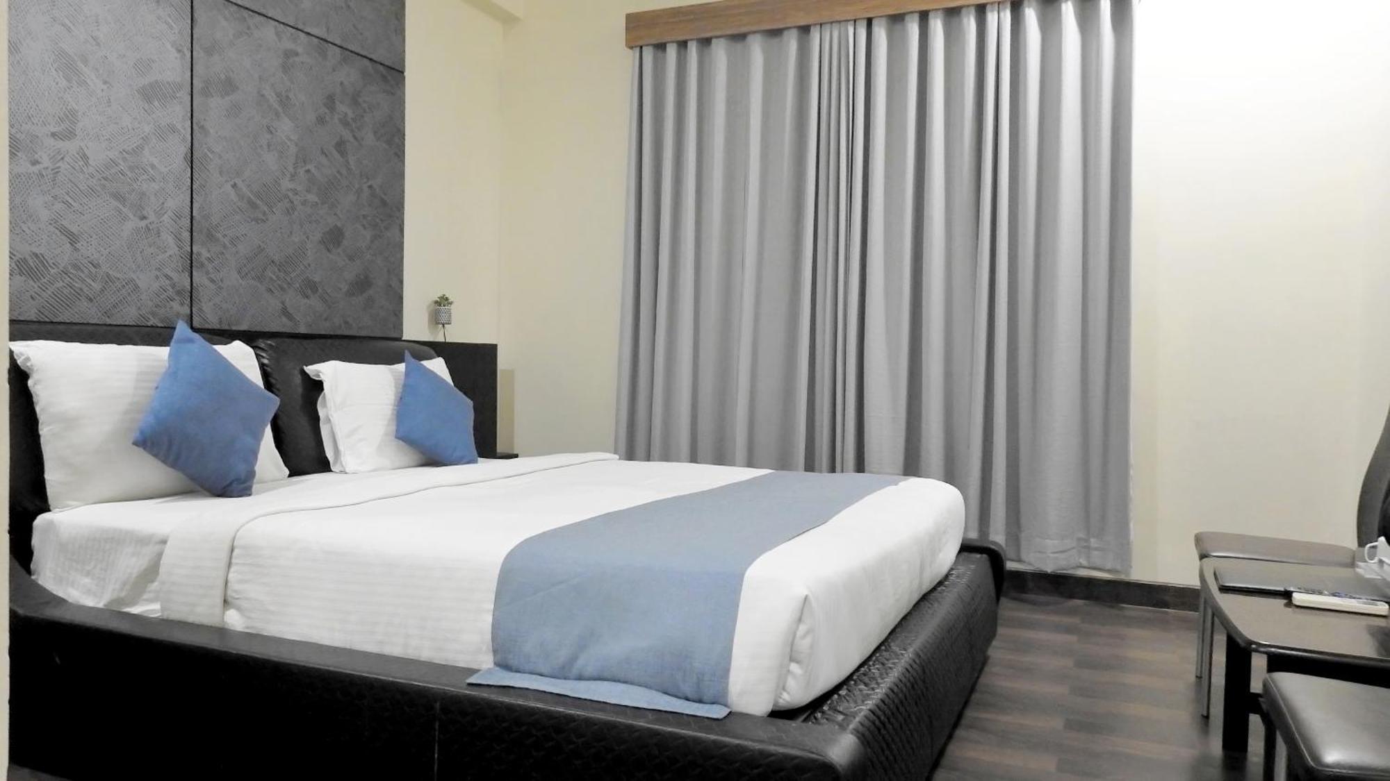 Hotel Sai Miracle Shirdi Bagian luar foto