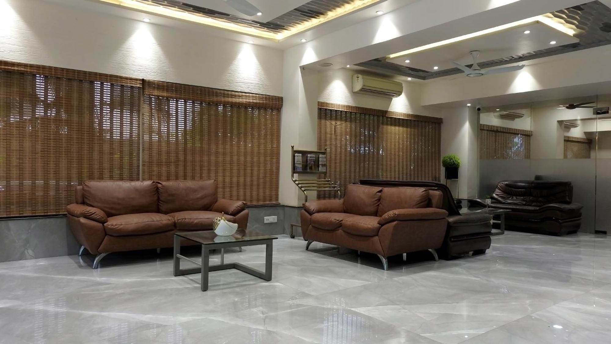 Hotel Sai Miracle Shirdi Bagian luar foto