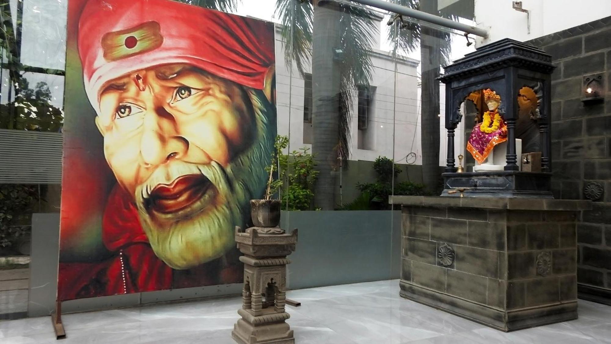 Hotel Sai Miracle Shirdi Bagian luar foto